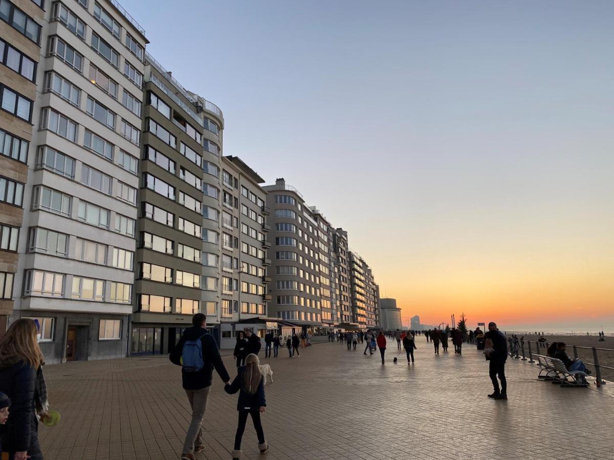 Oskar Luxe Op Zeedijk Met Zeezicht * Oostende